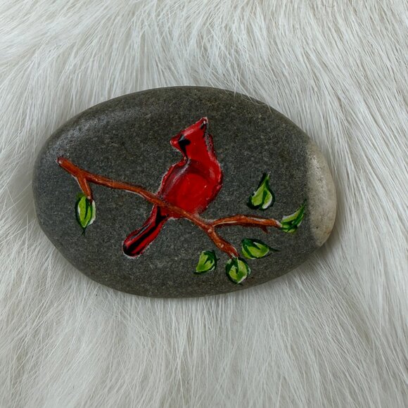 Hand Painted Cardinal Stone Brooch Oval 1" X 1.25" - Picture 2 of 3